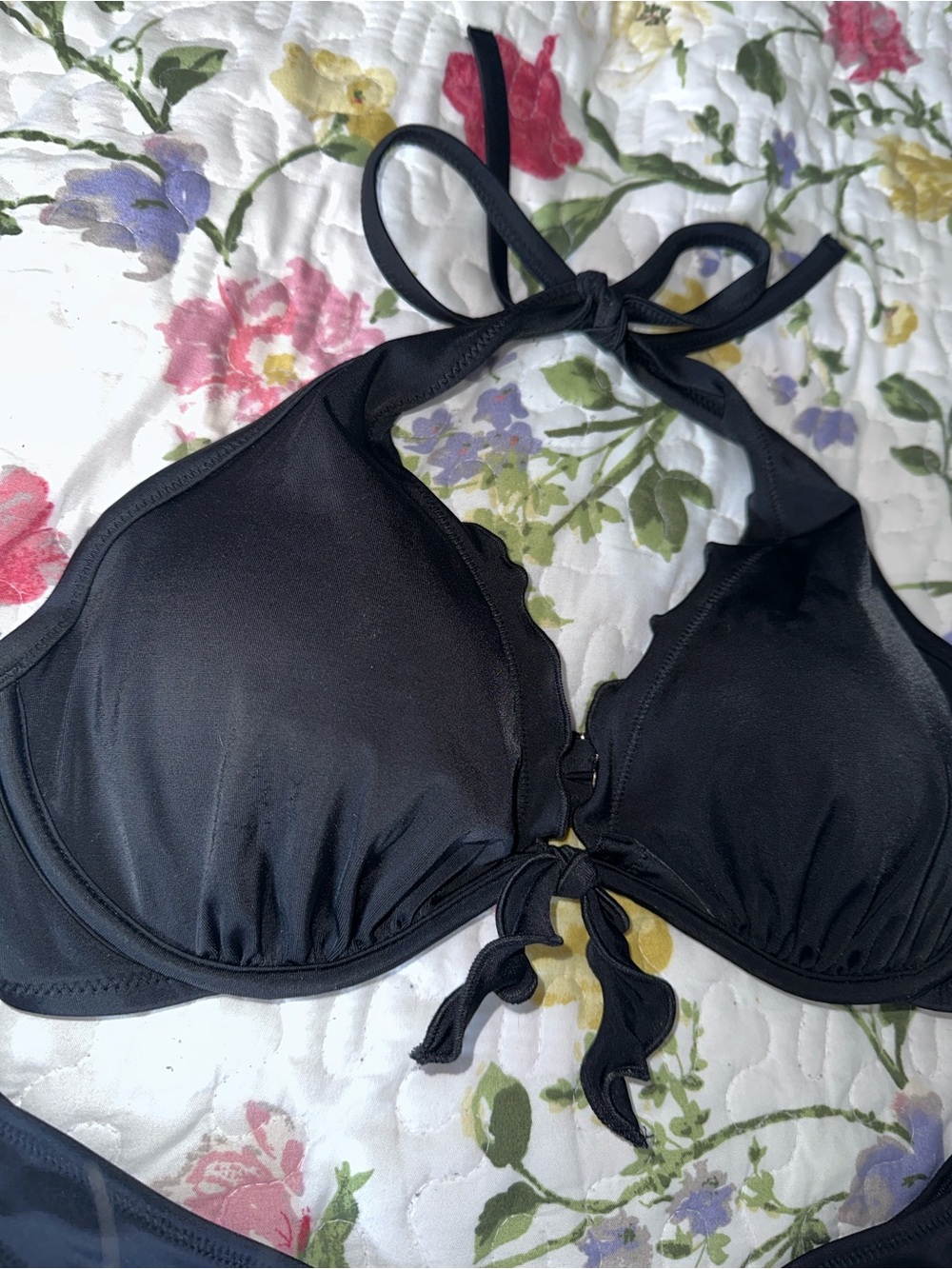 VS Bikini Set - Picture 3 of 8